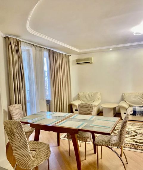 Квартира на Авдєєва-Чорноморського вул.