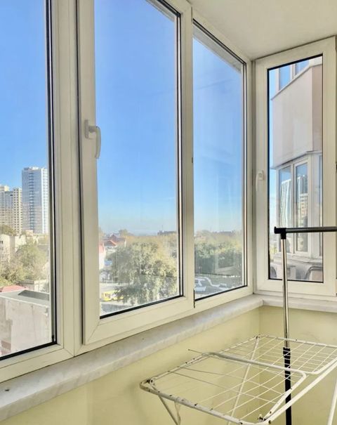 Квартира на Авдєєва-Чорноморського вул.