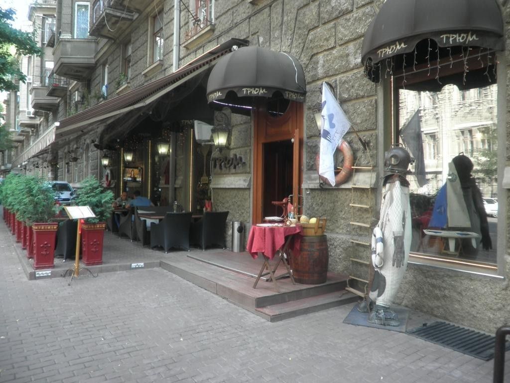 Е К С ! Продам! Терміново! Шикарний ресторан - бар на Успенській.