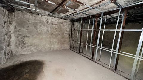 Комерція на Європейській вул.