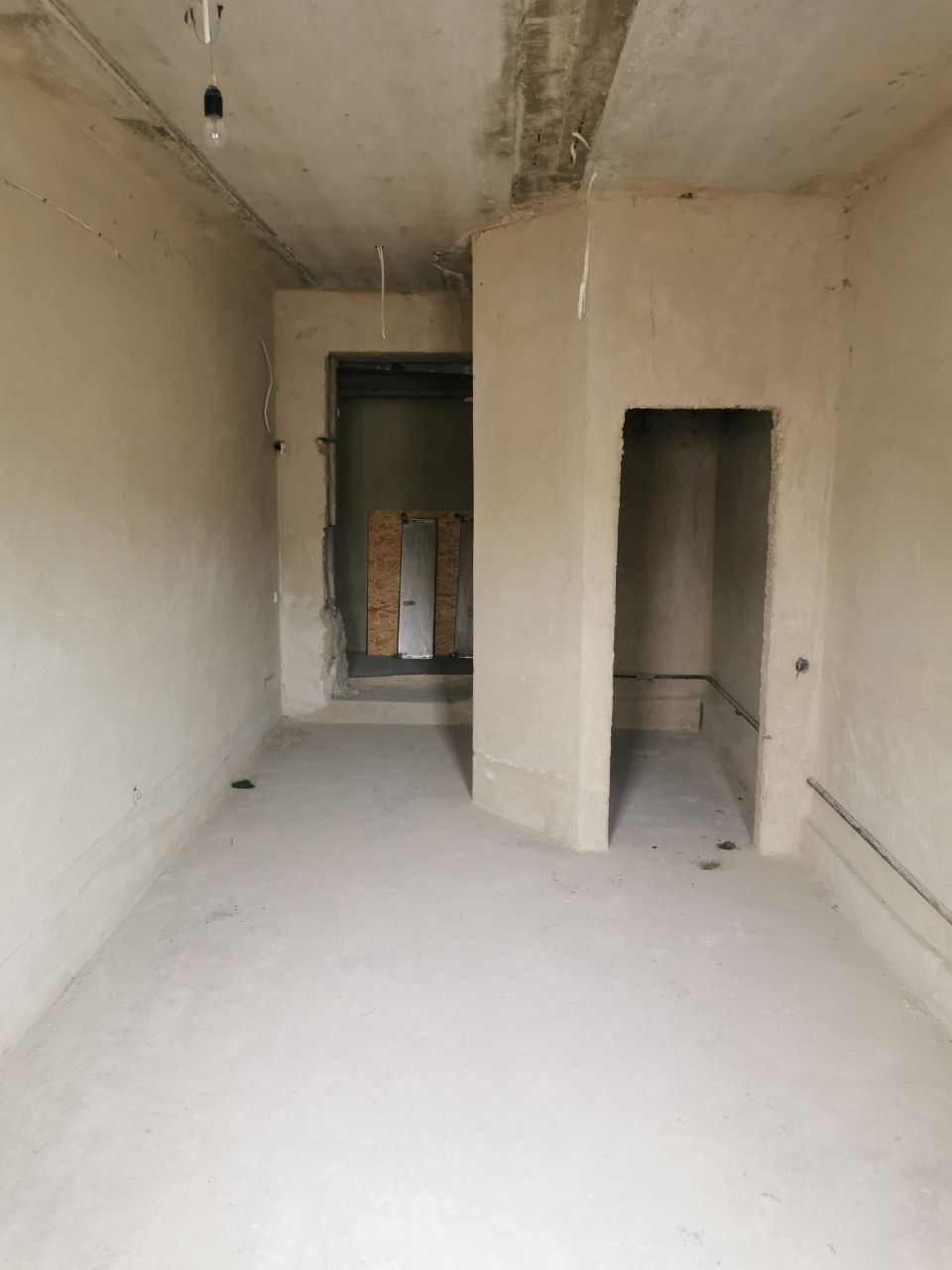 Продається комерційне приміщення на Ак.Заболотного вул.