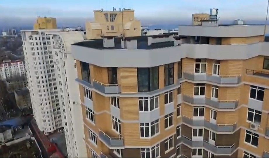 Квартира на Французький бульвар.