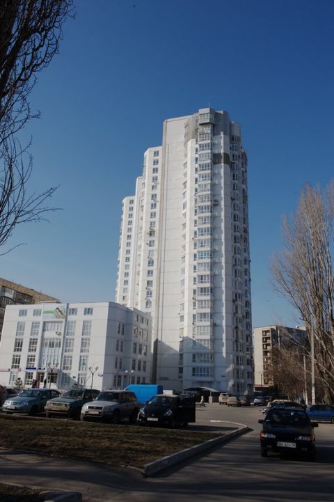 Квартира на Глушка Академіка просп.