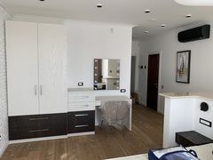 Квартира з дорогим авторським ремонтом. Заходь та живи!