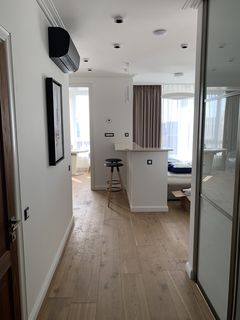 Квартира з дорогим авторським ремонтом. Заходь та живи!