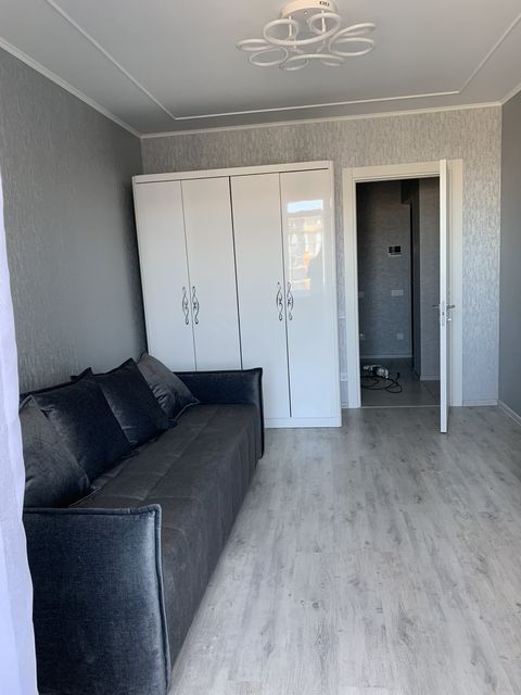 Apartment on Zhemchuzhnaya Street