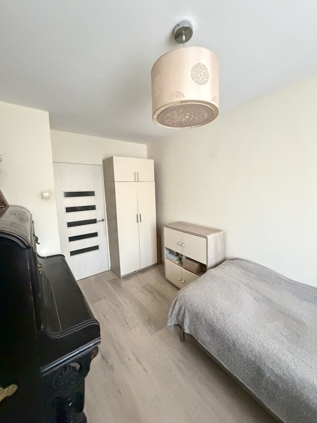 Квартира на Романа Кармена вул.