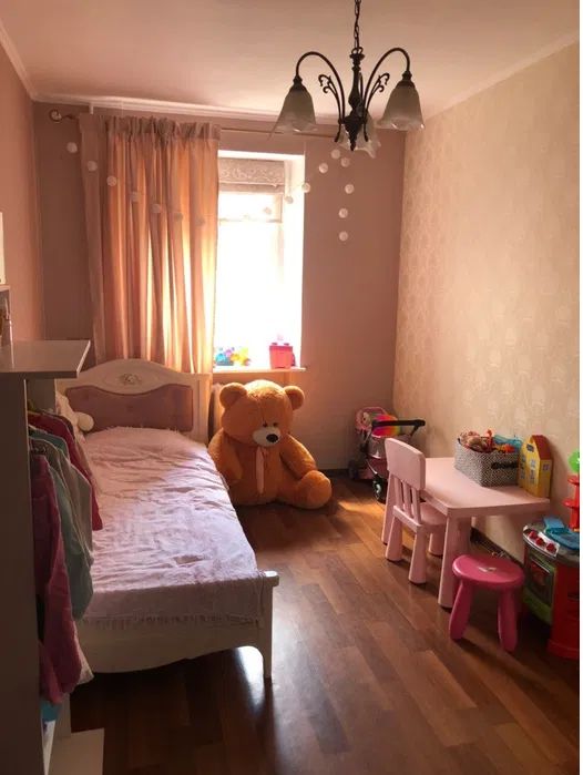 квартира на Левітана вул