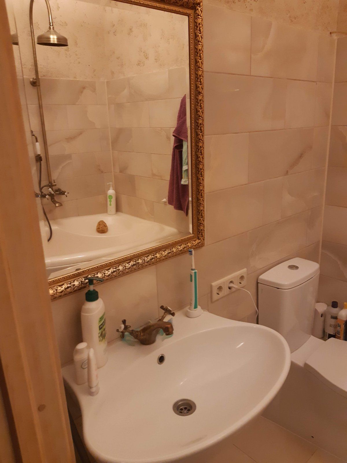 Квартира на Літературна вул.