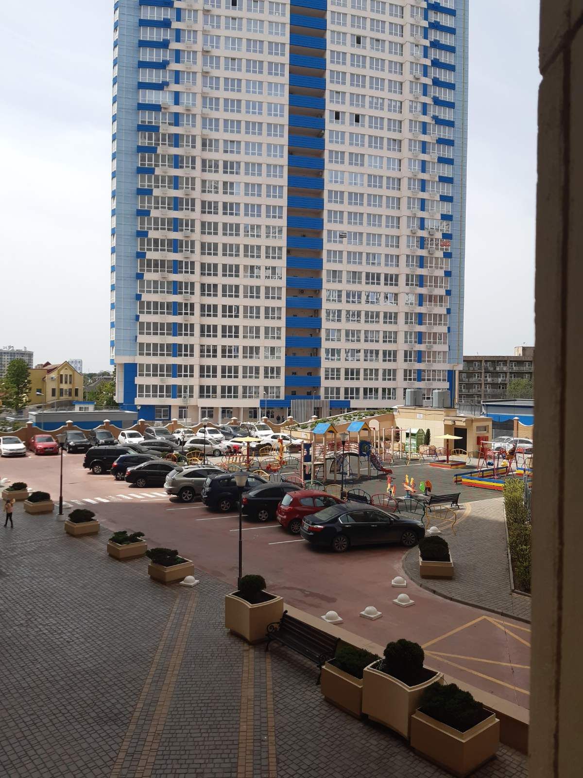 Квартира на Літературна вул.