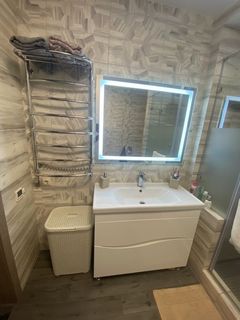 Квартира на Євгена Чикаленка вул.