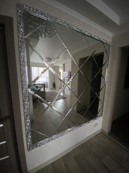 Квартира на Євгена Чикаленка вул.