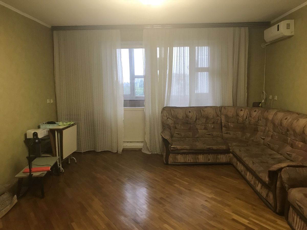 Квартира на Корольова Академіка вул.