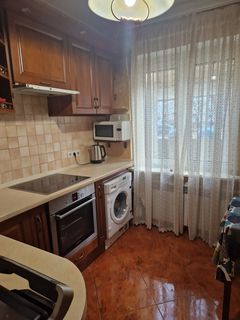 Продається 3к. квартира на Кримській вул.