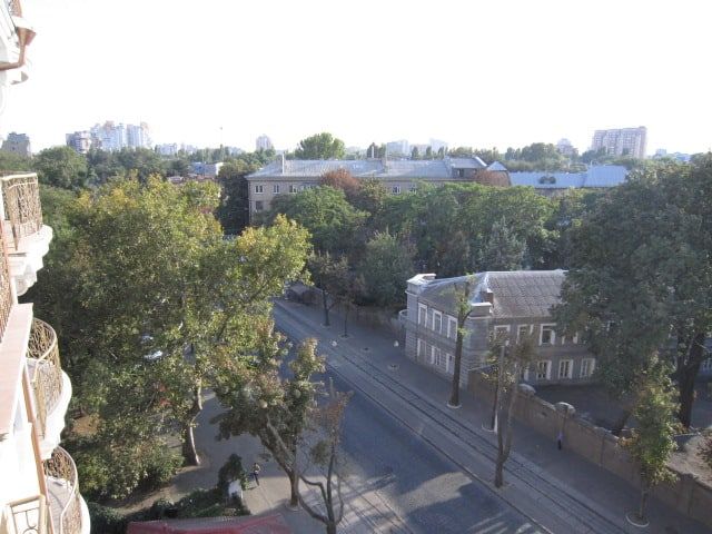 Квартира на Французьском бульваре вул.