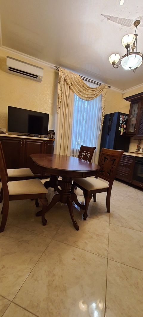 Продається 3к. квартира на Чепиги Атамана вул.