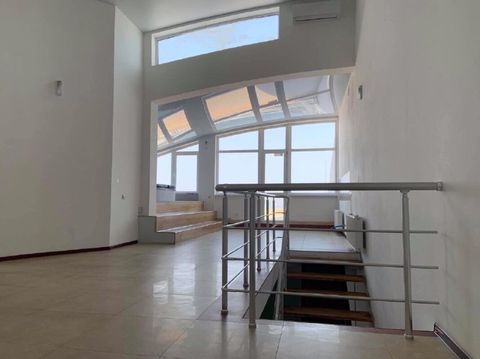 Penthouse on Leaders Boulevard