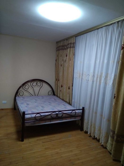 Квартира на Малиновського вул