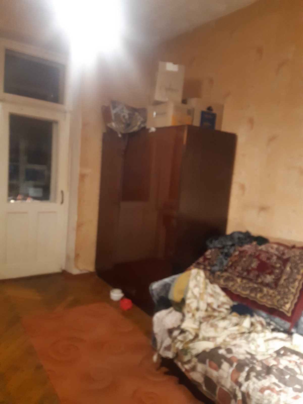 Продам двухкомнатную "сталинку"