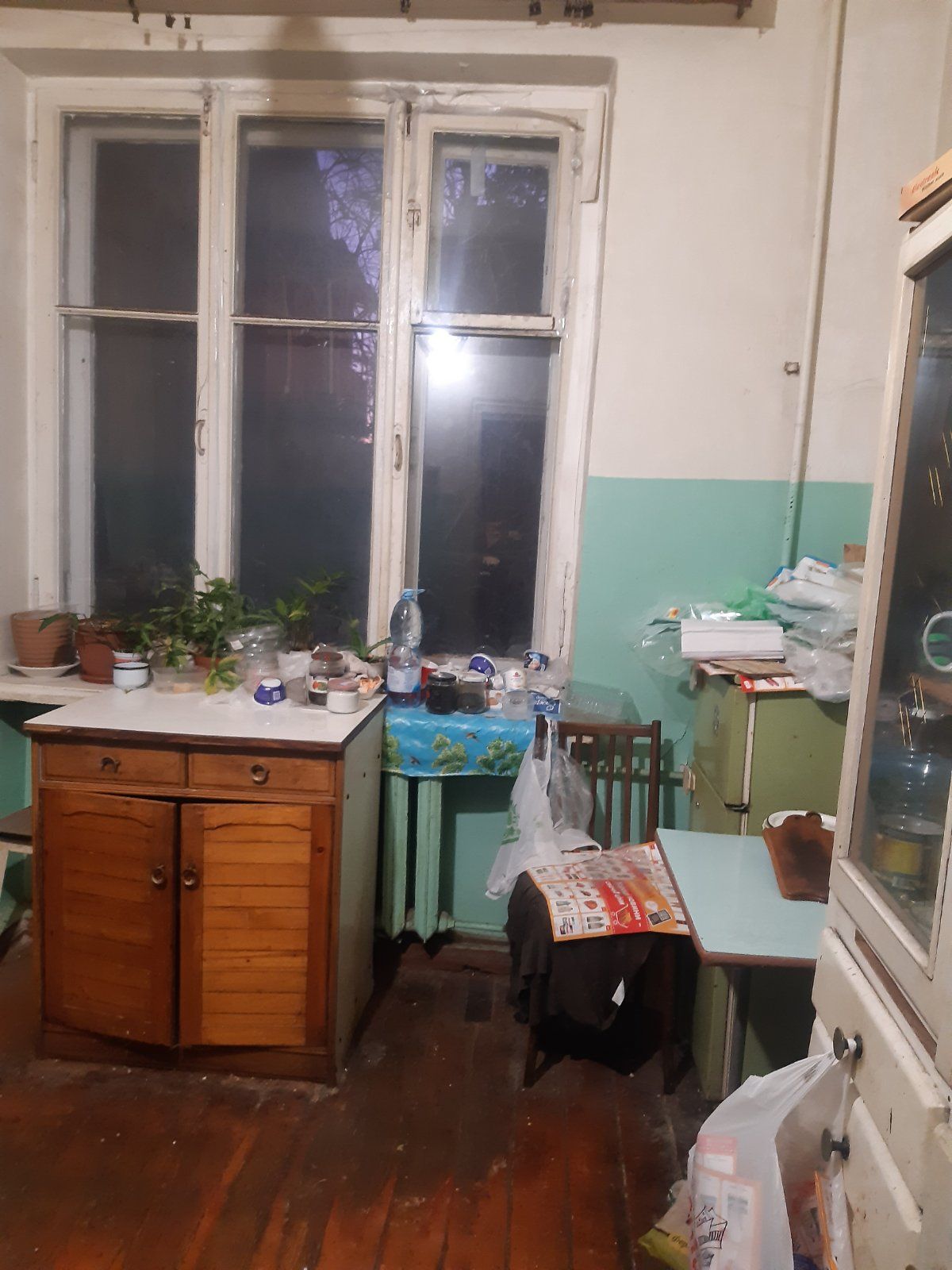 Продам двухкомнатную "сталинку"