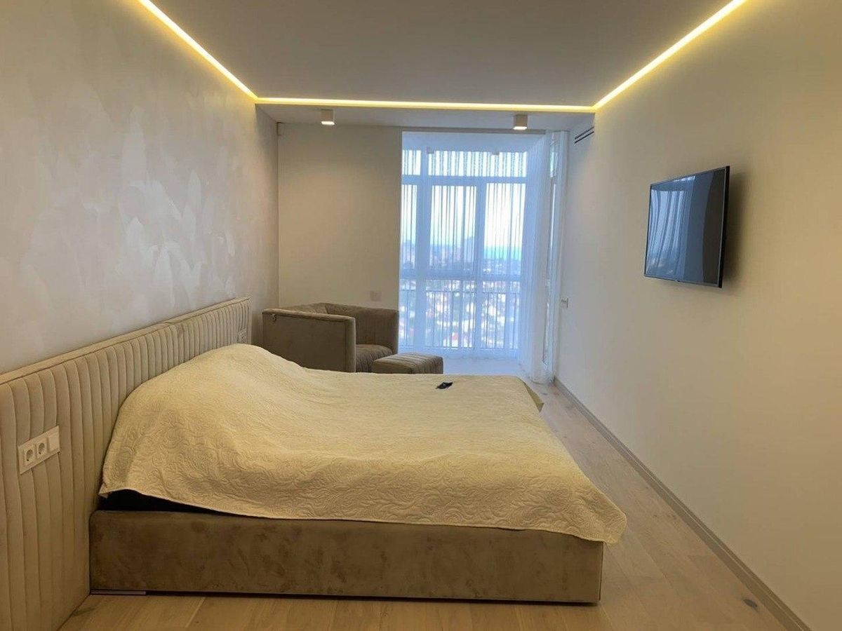 Квартира на Жаботинського вул.