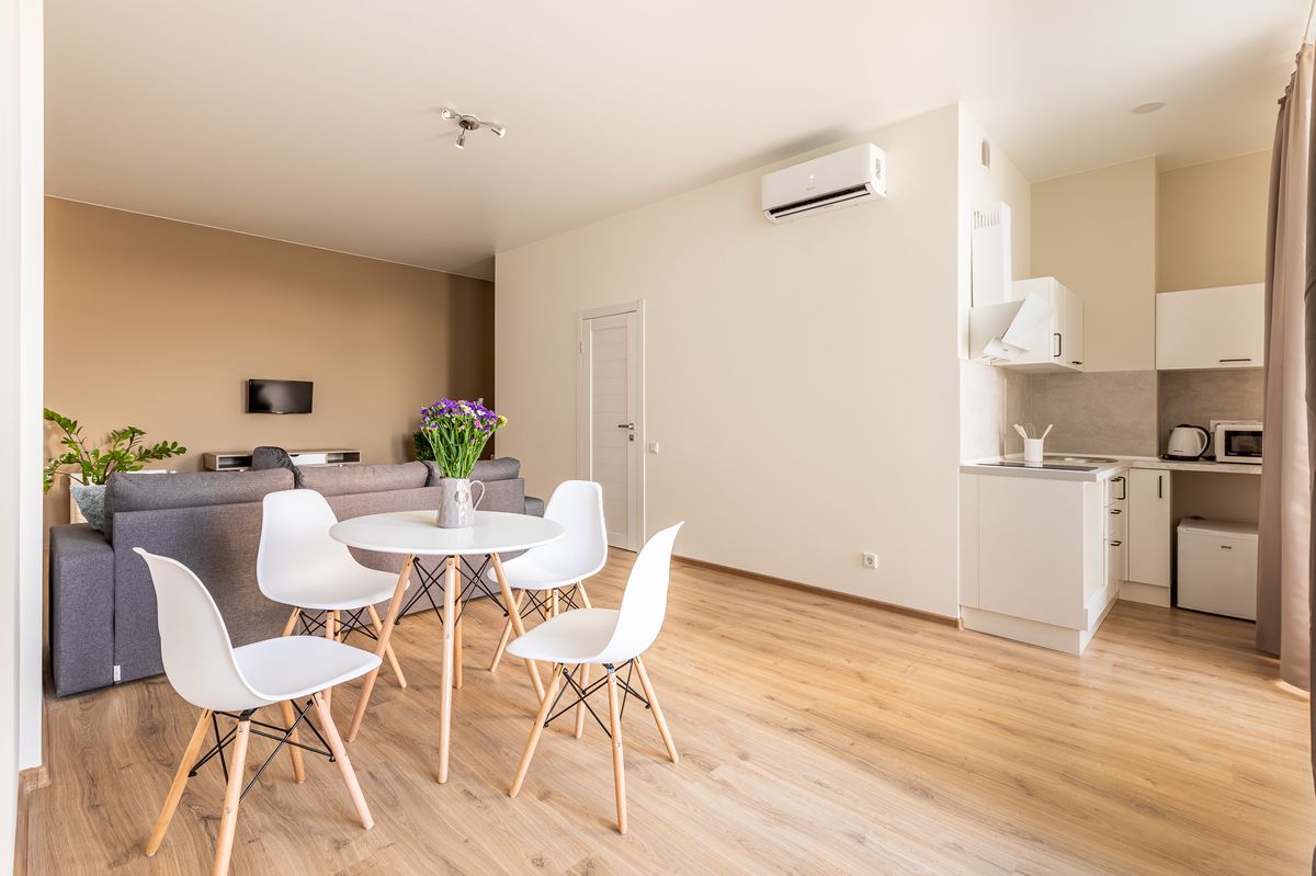 Двухкомнатная квартира на Дмитра Донського вул.