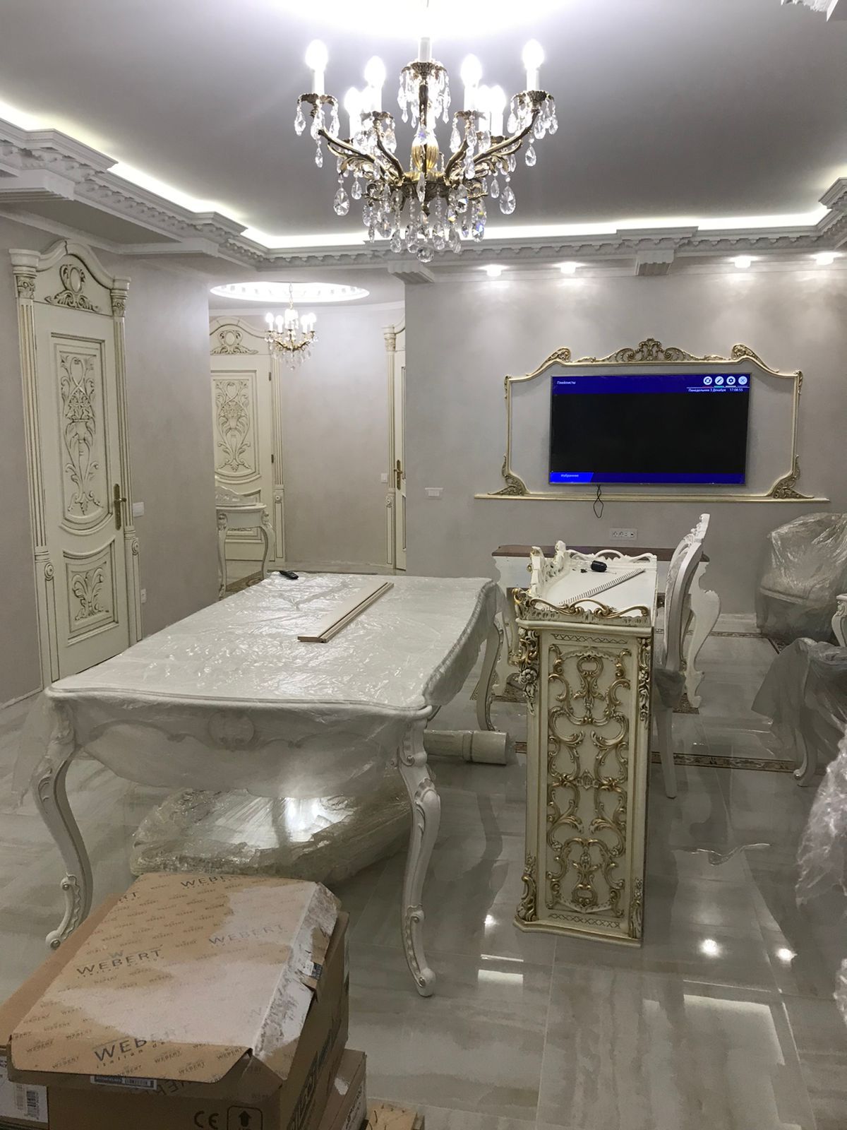 Квартира на Леонтовича (Белинського) вул.