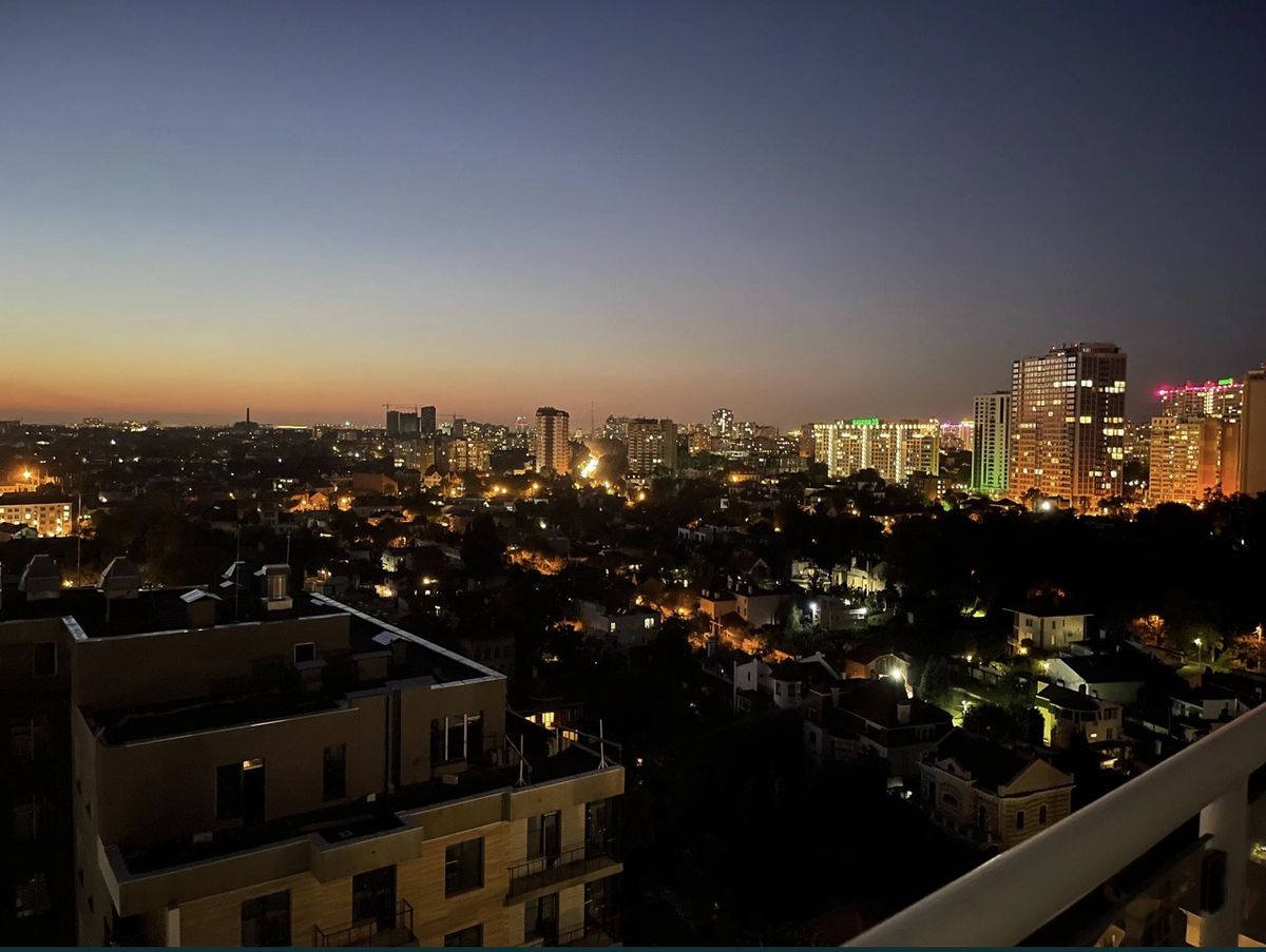 Квартира на пров Кордонний вул..