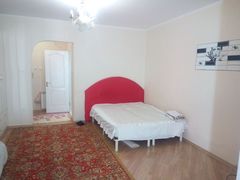 квартира на Бочарова вул.