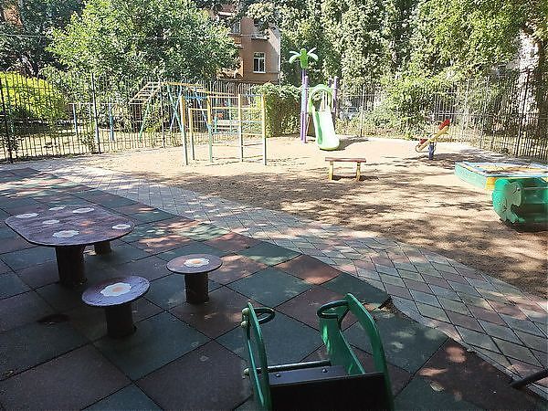 Двухкомнатная квартира на Л.Українки просп.(Гагаріна пр.)