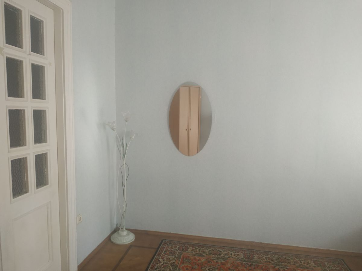 Двухкомнатная квартира на Л.Українки просп.(Гагаріна пр.)