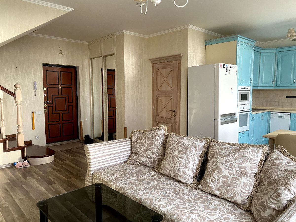 Квартира на Средней ул