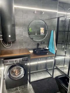 Apartment on Akademika Williams Street