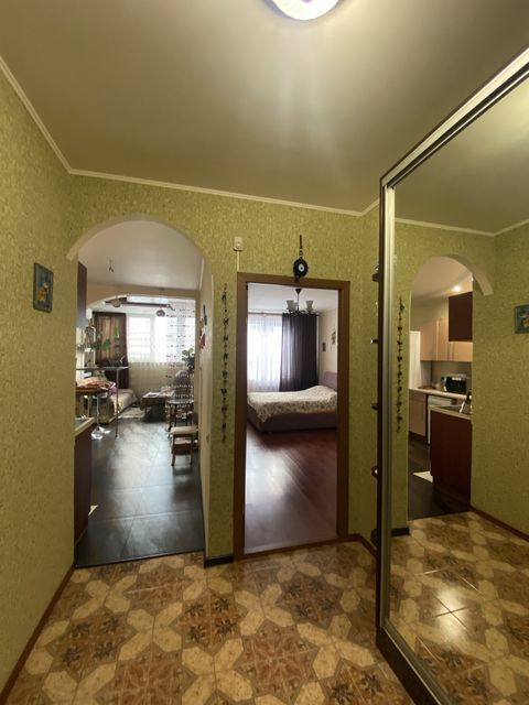 Apartment in the Raduzhny neighborhood, on