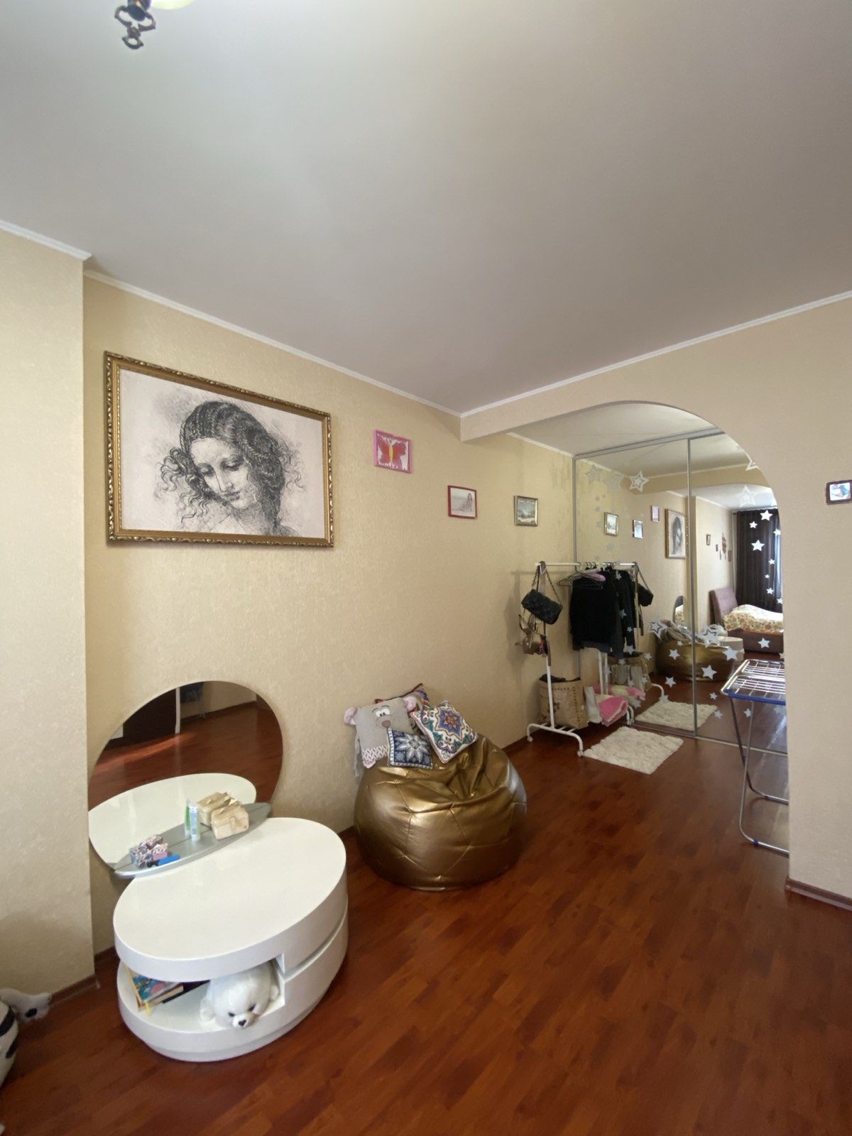 Квартира в Радужном массиве ул.