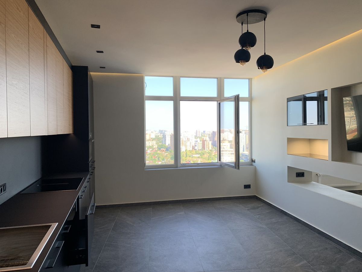 Квартира на Самофалова В. вул.