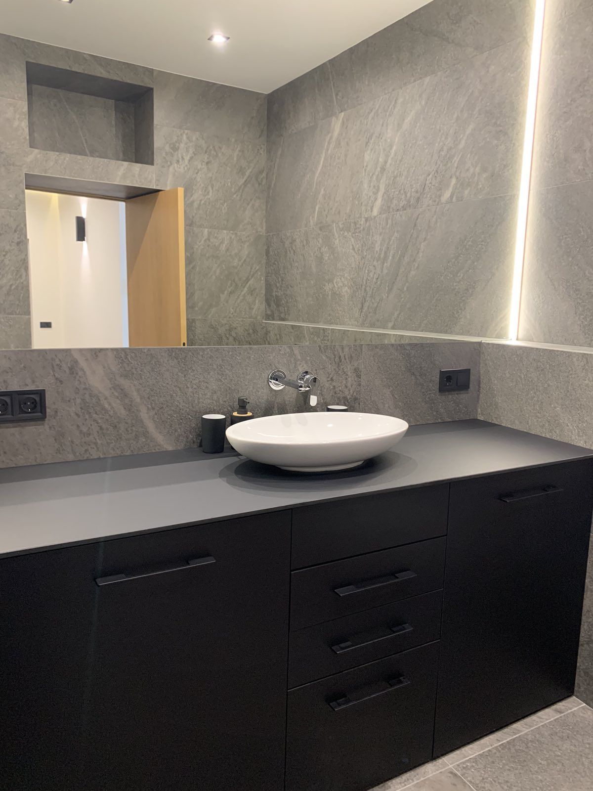 Квартира на Самофалова В. вул.