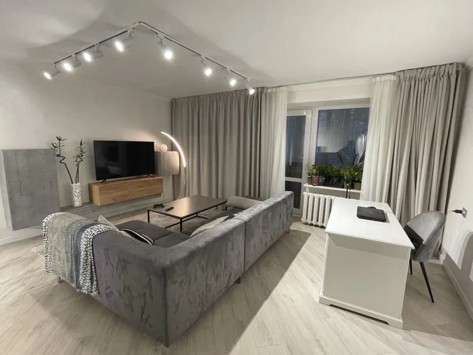 Квартира на Пионерской (Академической)