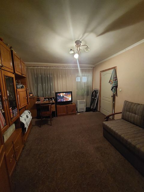 Квартира на Середня вул.