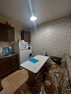 Квартира на Середня вул.