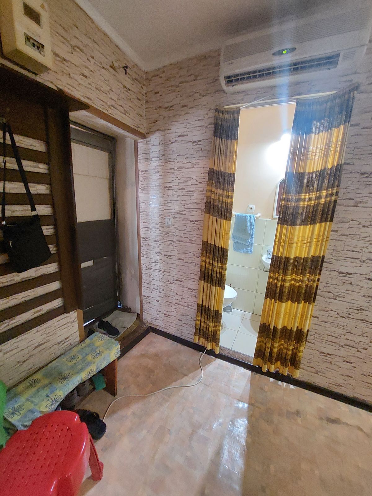 Квартира на Середня вул.