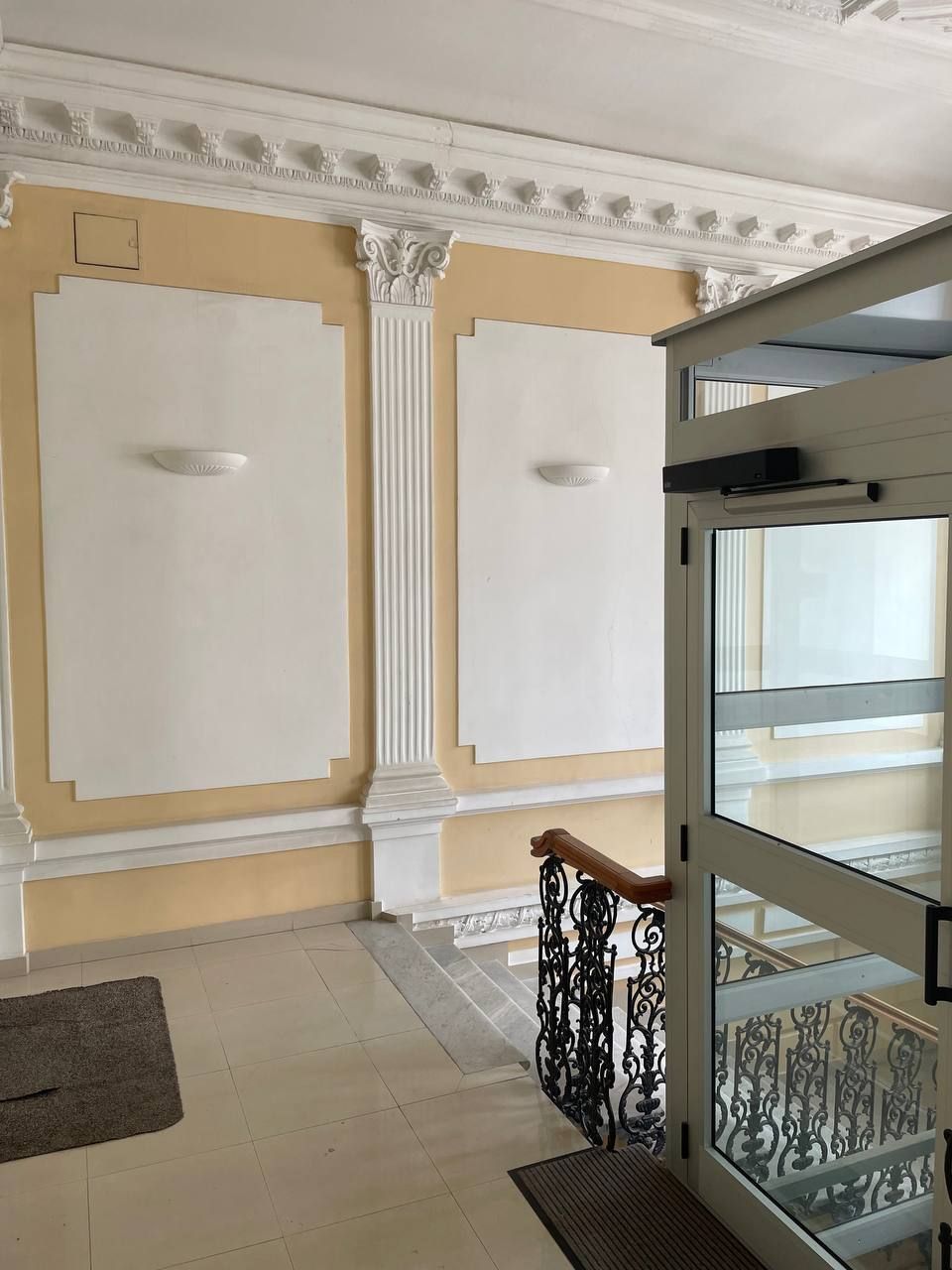 Продам квартиру с террасой в центре, вид на море.