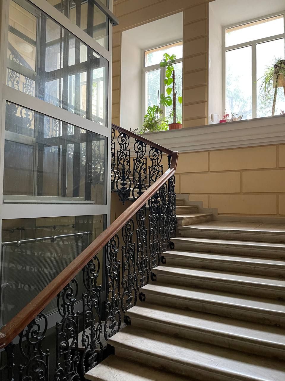 Продам квартиру с террасой в центре, вид на море.