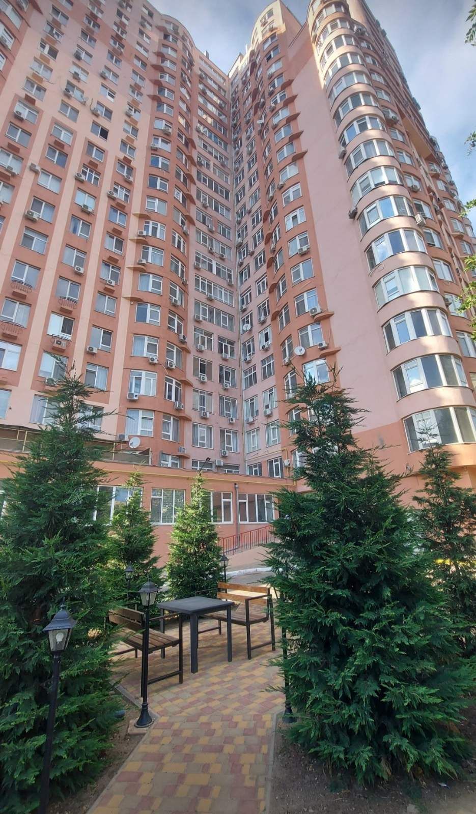 Квартитра на Макаренко вул