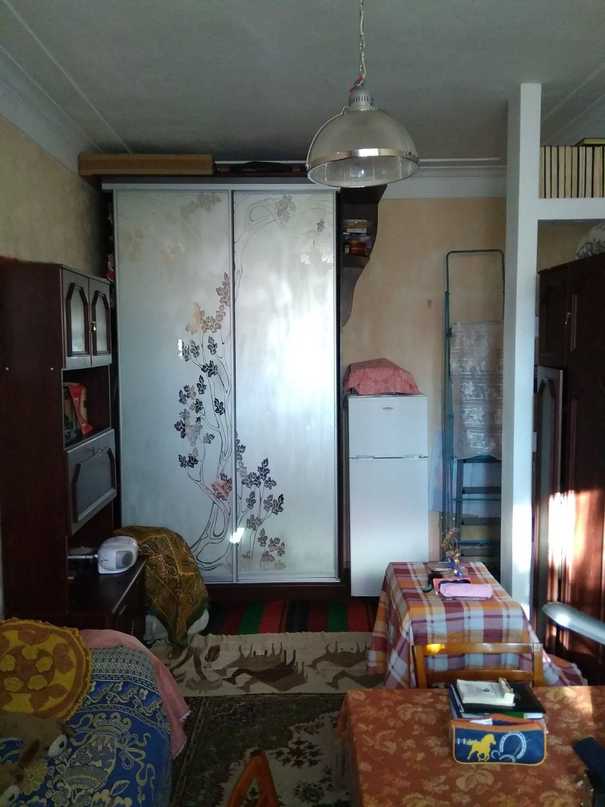 Кiмната в коммунi на Старопортофранкiвська вул.