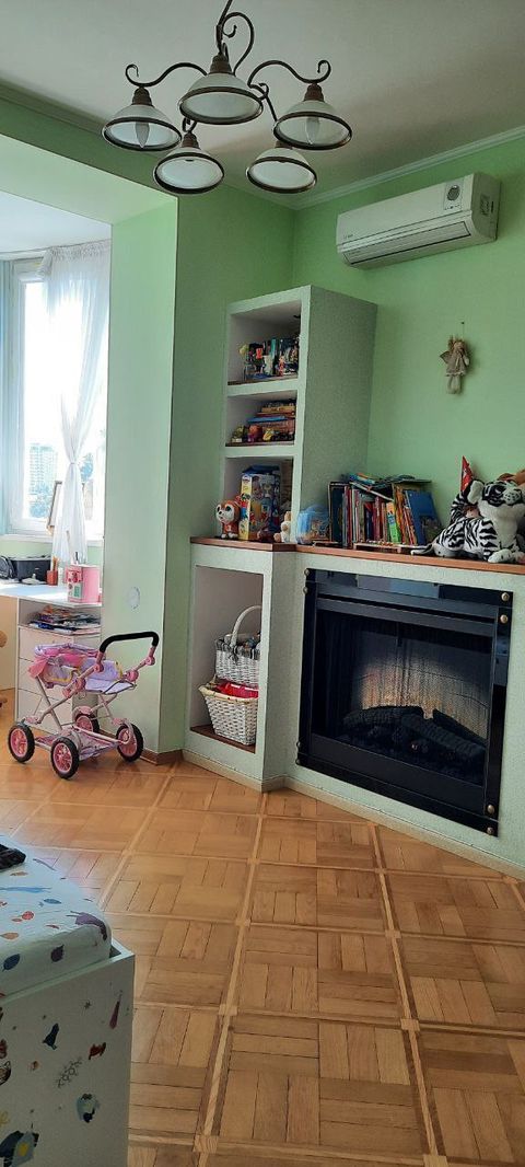 Квартира на Шампанському провулку