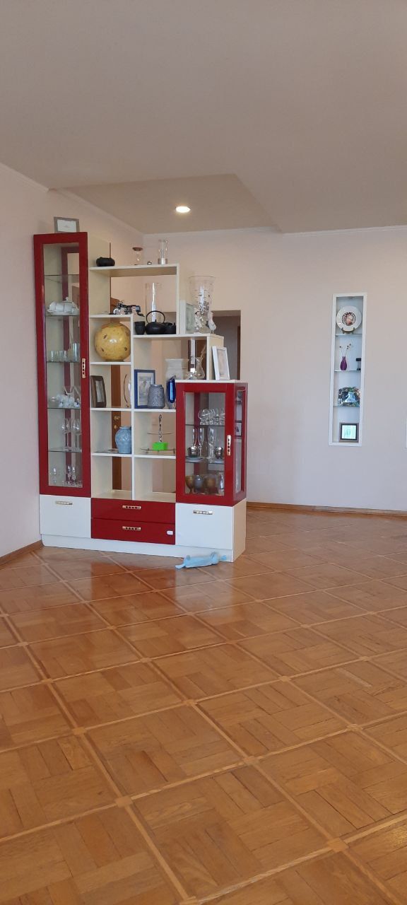 Квартира на Шампанському провулку