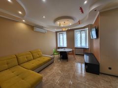 Квартира на Тополева вул.