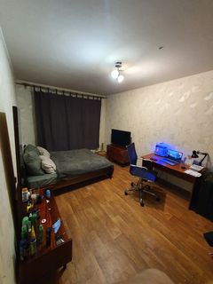 продам комнату в коммуне на Краснова ул