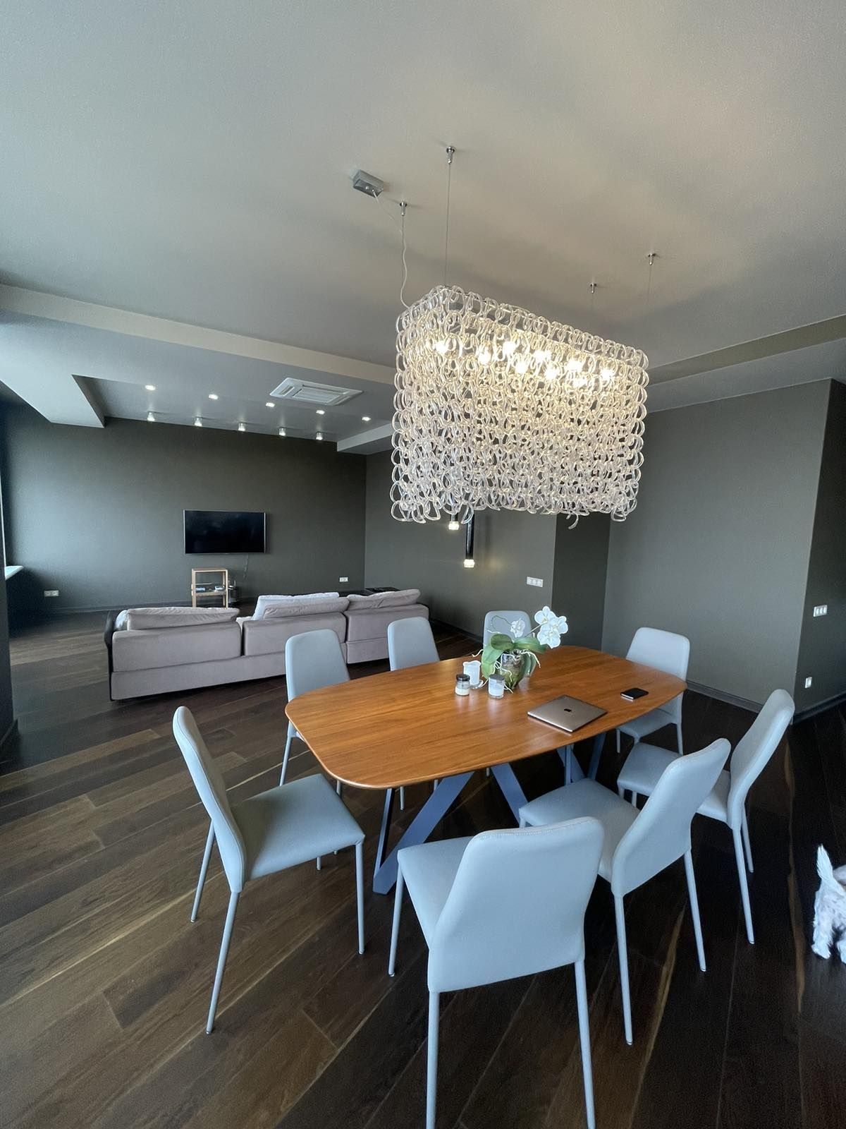 Квартира на Літературна вул.